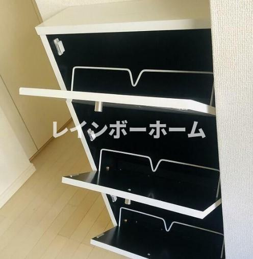  グローコート１の収納|ちょっとした収納スペースも充実しています