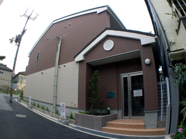 ミッドウエスト小阪のエントランス