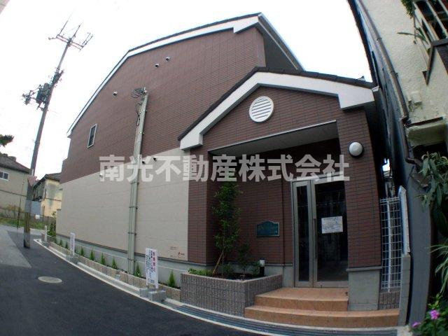 ミッドウエスト小阪のエントランス