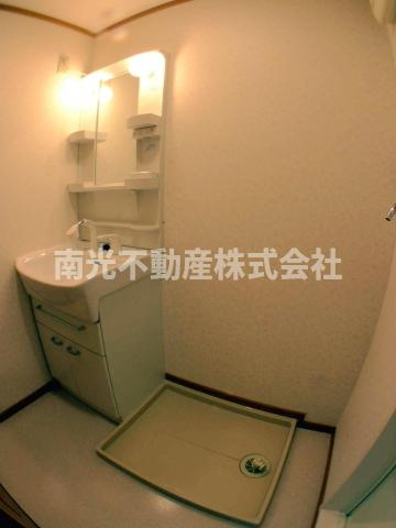 ミッドウエスト小阪の洗面所
