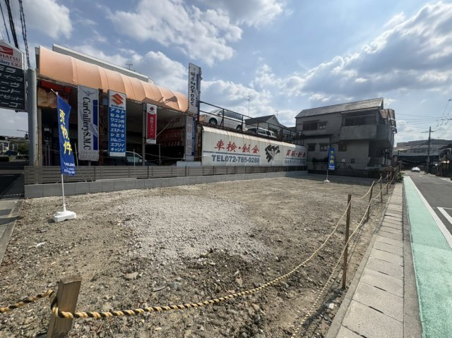 売土地　伊丹市野間1丁目の外観|建築条件なしのため、お好みの会社で建築可能！陽当たり・風通し良好な約25坪の北東角地（2号地）