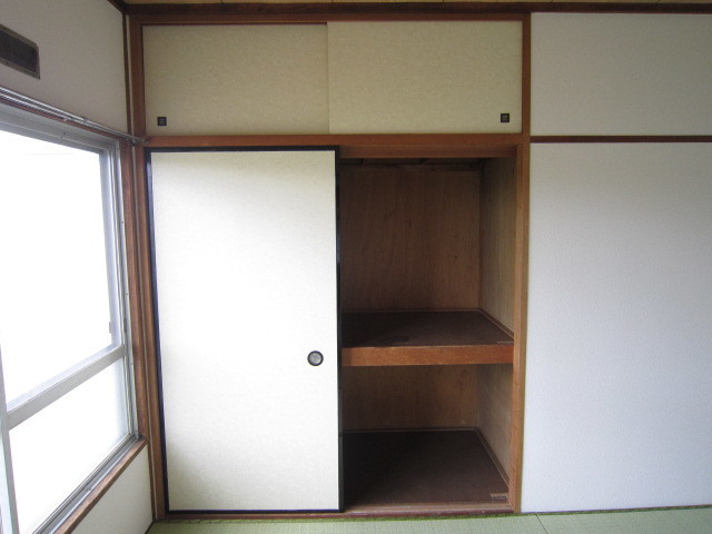 長後第一アパートの収納