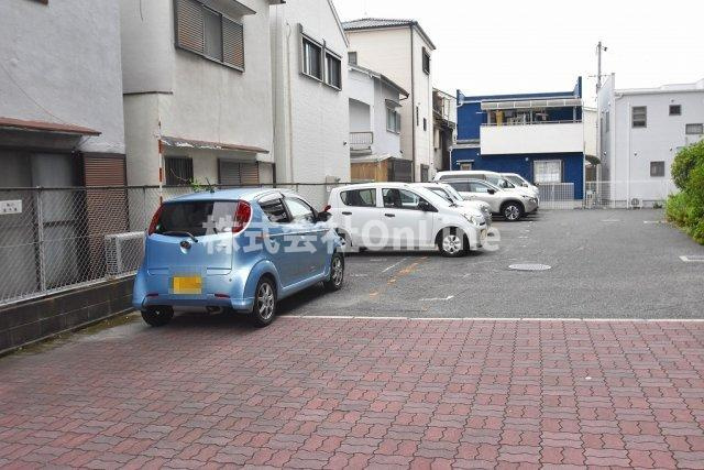 NAGARE35の駐車場
