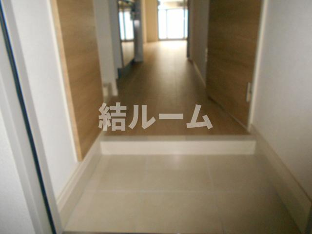 川口市西川口１丁目の賃貸マンションの玄関
