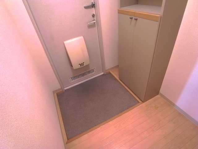 フラットオークの玄関
