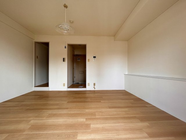 ライオンズマンション神戸西元町の居間・リビング