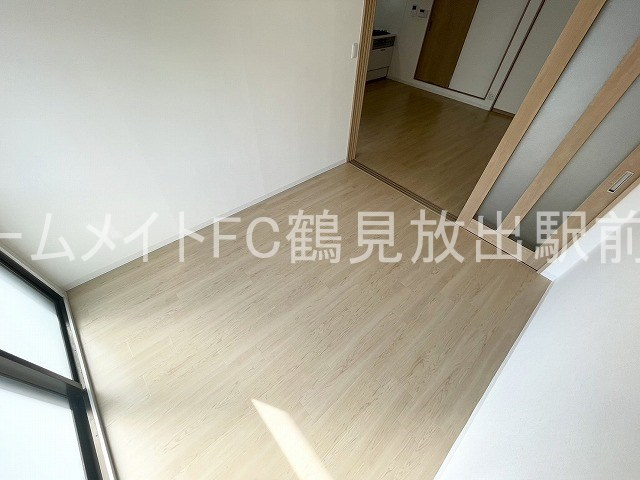 東大阪市稲田新町２丁目の賃貸マンションの洋室