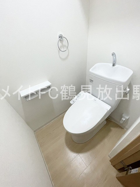 東大阪市稲田新町２丁目の賃貸マンションのトイレ