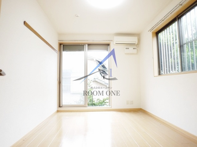 Casa Buenaの居間・リビング|洋室のお部屋です。