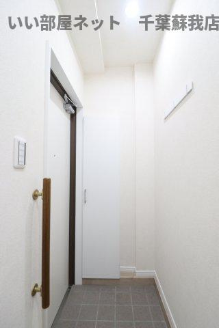 メゾン　コトブキの玄関