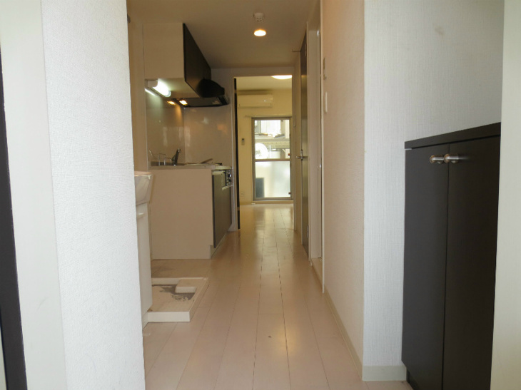 【玄関】スカイコート天塚 