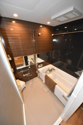 BRAVE松屋町の浴室