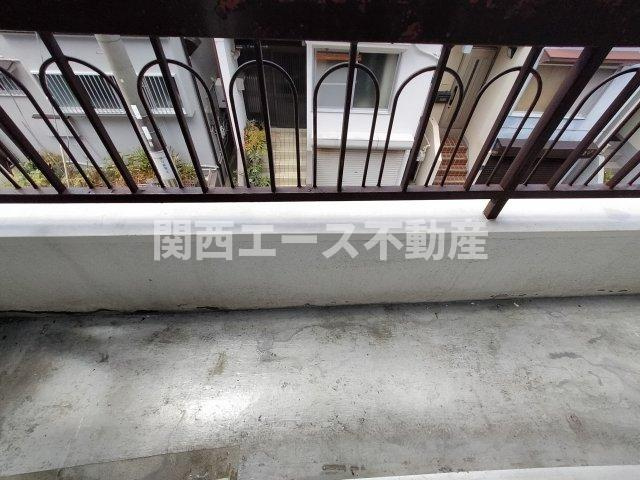 【バルコニー】 | 六万寺町１丁目貸家
