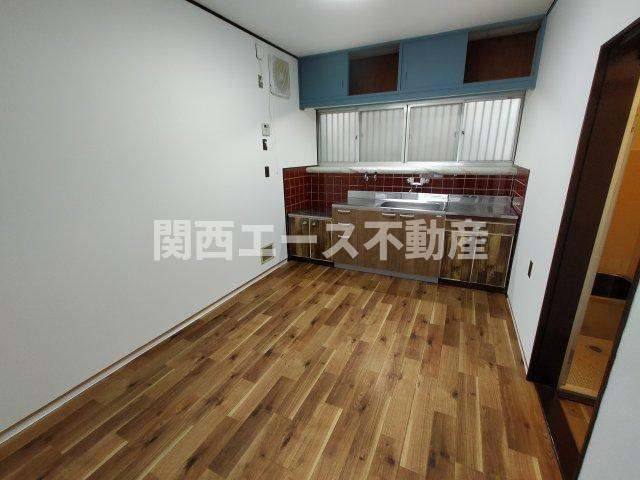  | 六万寺町１丁目貸家
