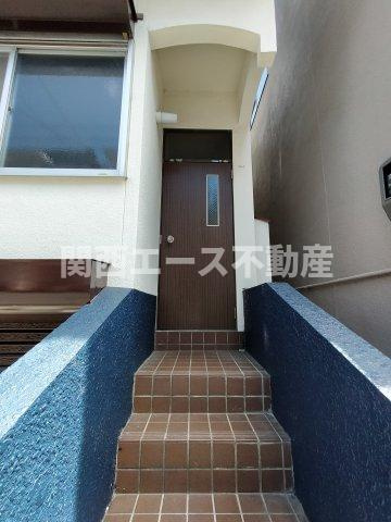 【エントランス】 | 六万寺町１丁目貸家
