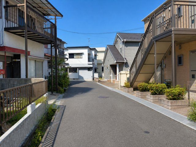 近江八幡市鷹飼町の前面道路含む現地写真