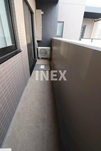 横浜市神奈川区子安通２丁目の賃貸マンションのバルコニー