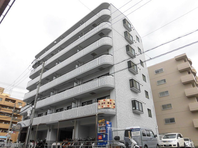 クラウンハイム菅原