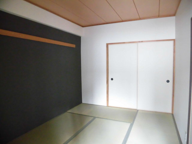 クラウンハイム菅原