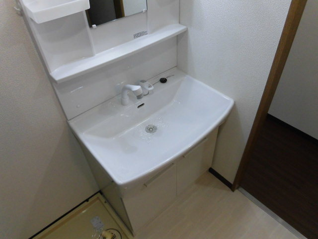クラウンハイム菅原