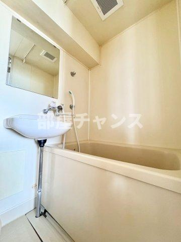 メゾンパール泉の浴室
