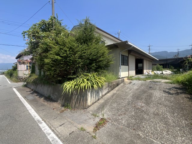 【中古】 精神統一の妙境 笛吹市八代町竹居 中古一戸建て・倉庫｜｜静岡市で不動産売却をお考え