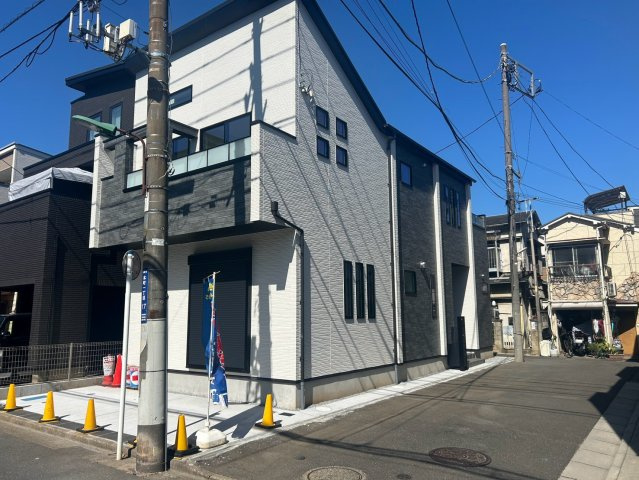 【仲介手数料無料】朝霞市本町1丁目の前面道路含む現地写真|前面道路含む現地写真です