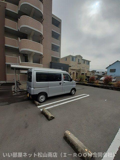 【駐車場】 | ラルジュ・クレール