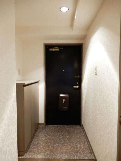 ナイスアーバン府中の玄関