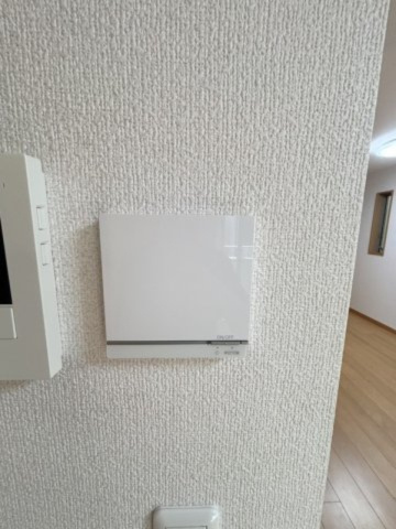 川口市飯塚3丁目戸建ての内装|床暖房操作パネル