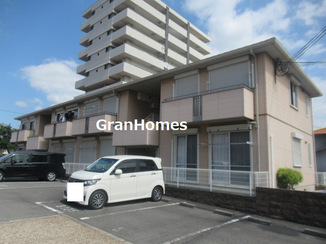 シャーメゾンかみやＢの外観