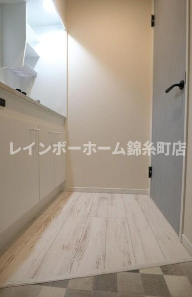 リュクスカーサ東向島の玄関