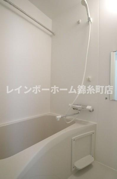 リュクスカーサ東向島の浴室