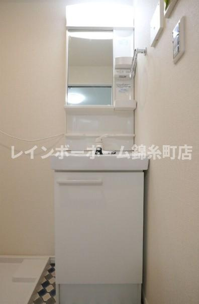 リュクスカーサ東向島の独立洗面台