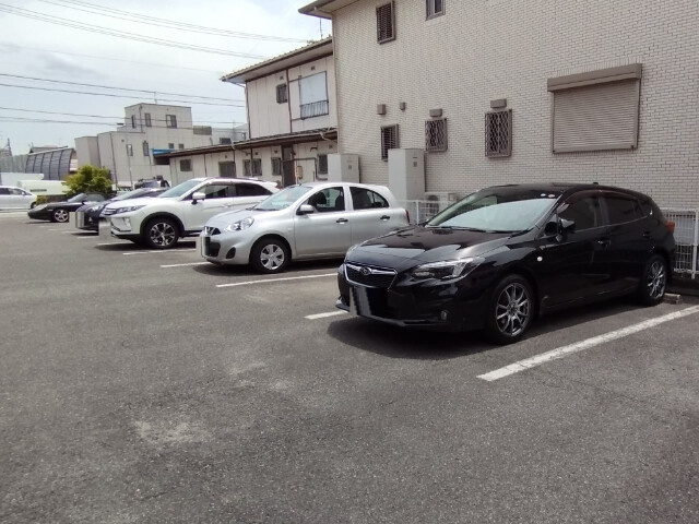 ドエルＫ・Ｓの駐車場