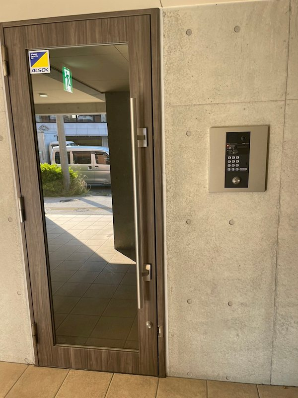 コンフォシード東坂下 のエントランス