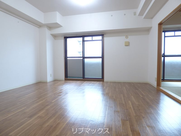 【居間・リビング】ソアール門戸荘 