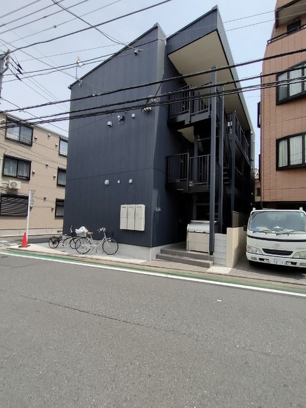 メールダジュールの外観