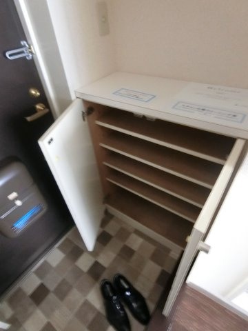 朝日多摩川プラザの収納|他のお部屋の参考写真となります。
