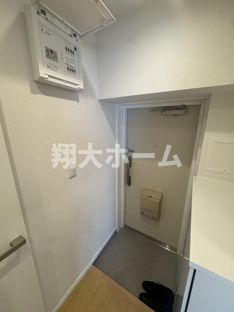 築地永谷コーポラスの玄関
