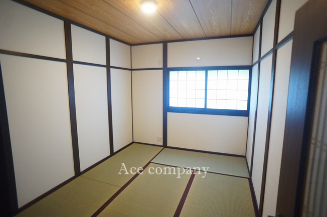 【寝室】 | 八尾市上之島町南1丁目 | 【2階：和室6帖】畳表替え、襖・障子張替え済みです☆
