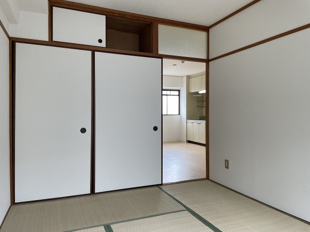 クリア緑地の寝室