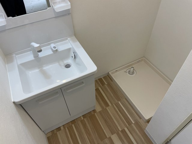 クリア緑地の洗面所