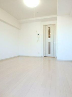 【居間・リビング】 | グランド・ガーラ横濱万世町