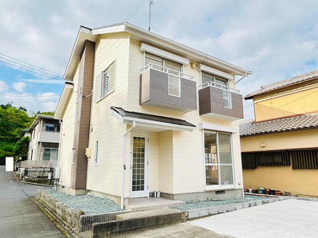 三重県鈴鹿市国府町　中古戸建の画像
