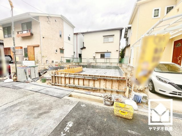 ハートフルタウン尼崎食満6丁目の外観|全居室にTV端子を備えており、テレビの配置場所の選択肢が広がるため、将来のライフスタイルの変化にも柔軟に対応しやすい設計です。長いアンテナケーブルを引き回す必要がなく、見た目もスッキリ保てます。