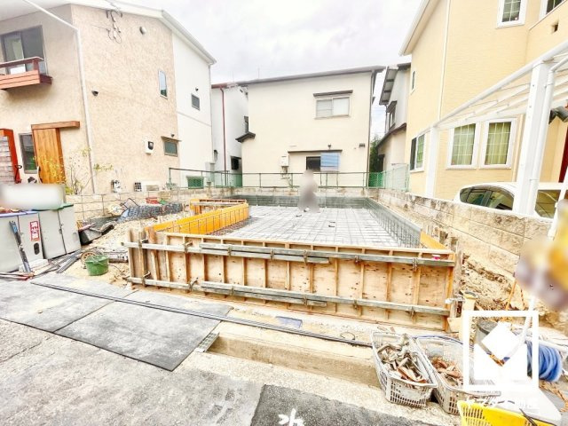 ハートフルタウン尼崎食満6丁目の外観|阪急神戸本線「園田」駅まで徒歩15分、JR福知山線「塚口」駅まで徒歩25分の立地。