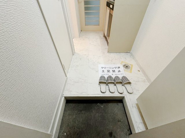 【玄関】 | b’CASA鶴ヶ島若葉re-born | 「b’CASA鶴ヶ島若葉re-born」