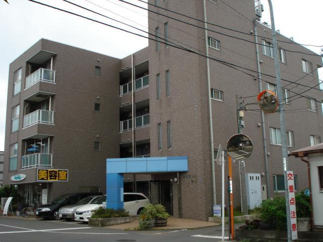 ルミエール松林の外観|エレベーター付のマンションです。