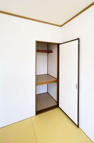 ハイカムール田中　Ｃ棟の収納